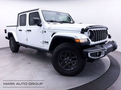 Used 2024 Jeep Gladiator Sport