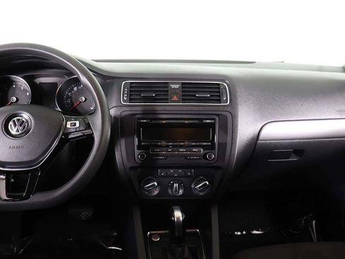 Used 2015 Volkswagen Jetta SE FWD image 31