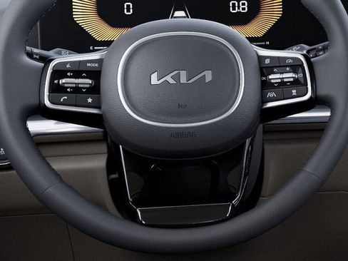 New 2026 Kia Carnival FWD image 22