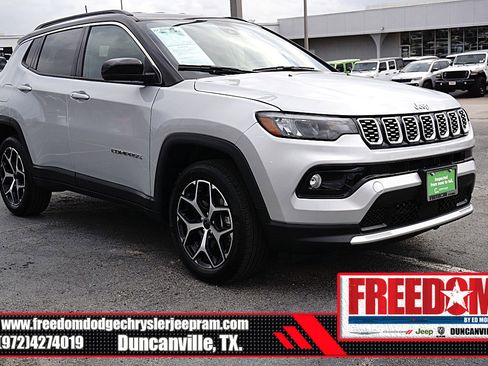 Certified 2025 Jeep Compass Limited image 7