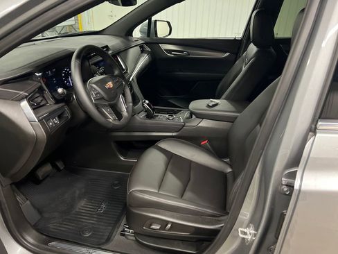 New 2026 Cadillac XT5 Luxury w/ LPO, Floor Liner Package AWD/4WD image 12