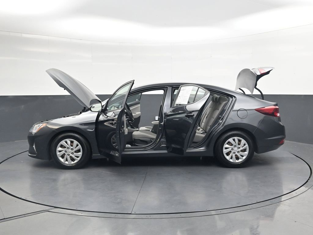 Used 2020 Hyundai Elantra SE FWD image 45