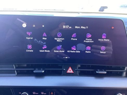 Certified 2025 Kia Sportage SX Prestige AWD/4WD image 22