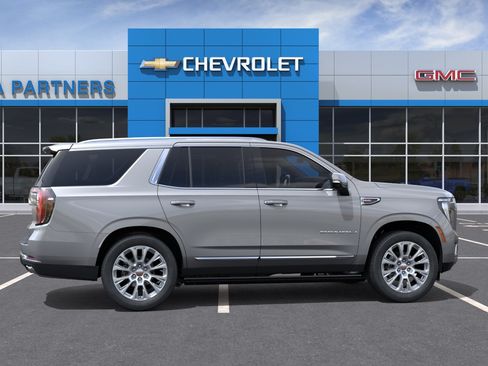 New 2026 GMC Yukon Denali w/ Denali Reserve Package RWD image 6