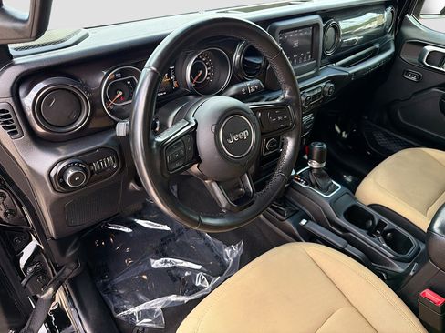 Used 2020 Jeep Wrangler Unlimited Sport AWD/4WD image 24