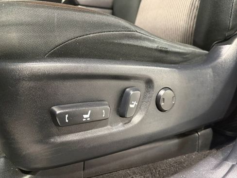 Used 2022 Toyota 4Runner SR5 image 22