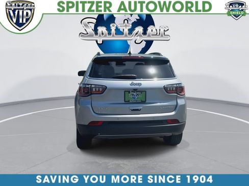 Used 2024 Jeep Compass Limited w/ Sun and Sound Group AWD/4WD image 8
