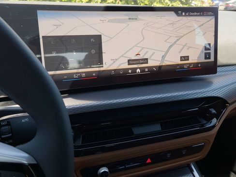 New 2026 BMW i4 eDrive40 w/ Parking Assistance Package RWD image 12