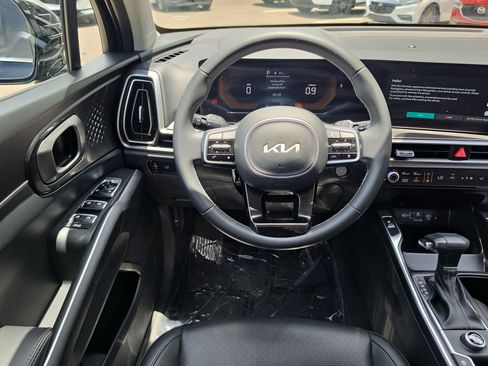 Certified 2025 Kia Sorento EX FWD image 14