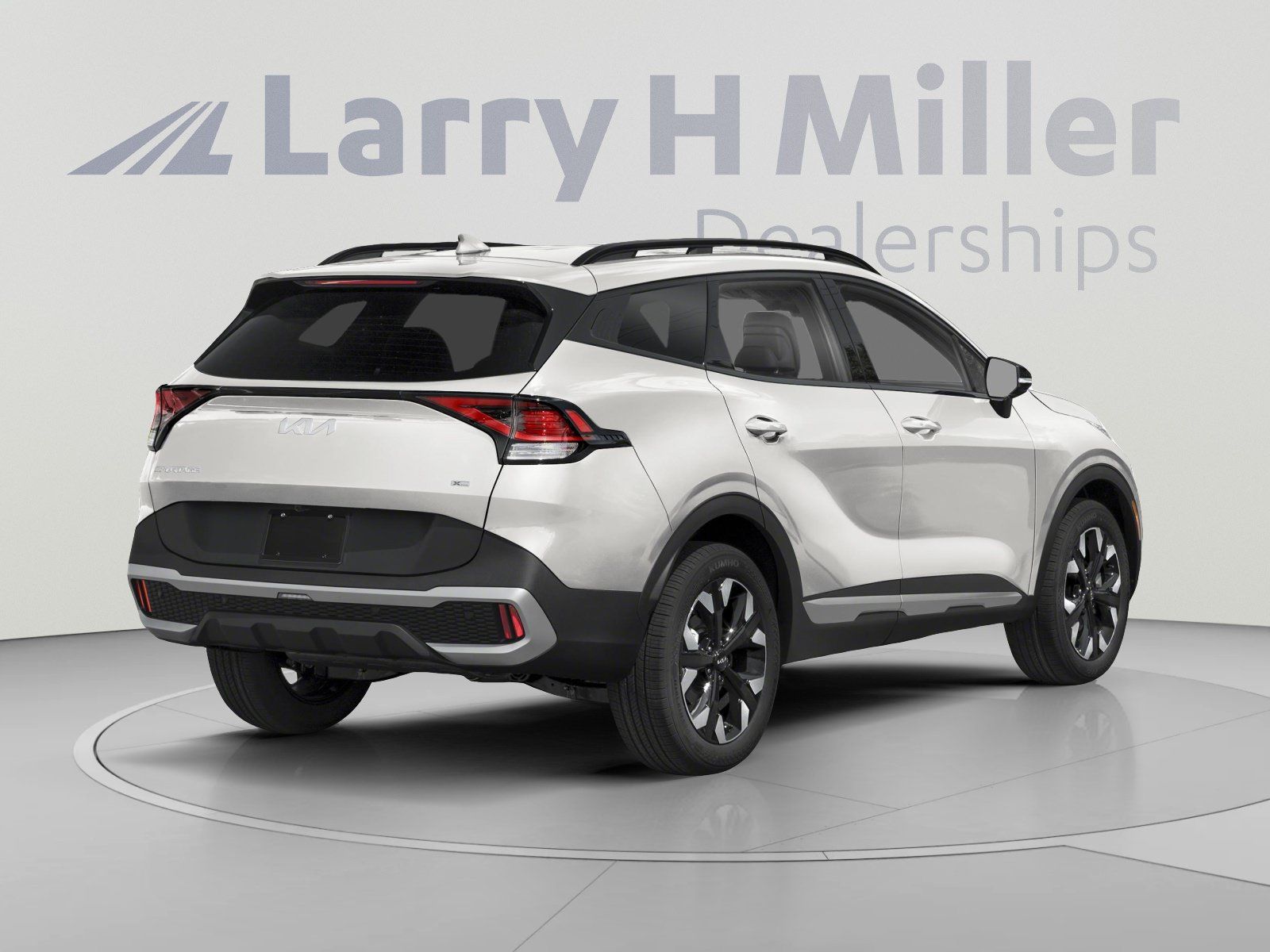 Used 2023 Kia Sportage X-Line w/ X-Line Premium Package AWD/4WD image 2