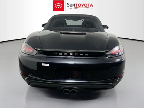 Used 2024 Porsche 718 Boxster RWD image 5