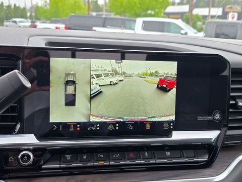 New 2025 GMC Sierra 3500 SLT w/ SLT Premium Package image 24