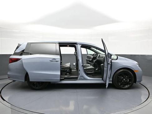 Used 2024 Honda Odyssey Sport image 44