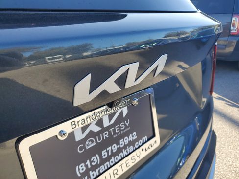 Certified 2024 Kia Sorento EX w/ Panoramic Sunroof Package image 8