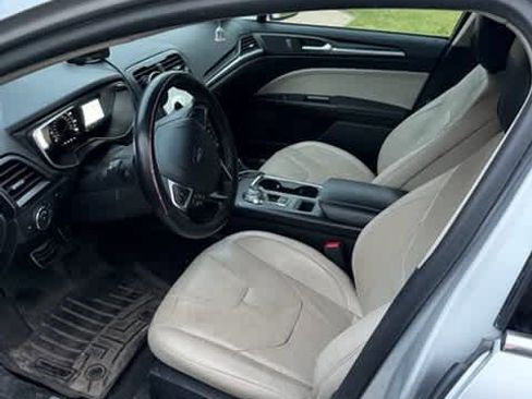 Used 2018 Ford Fusion Titanium AWD/4WD image 6