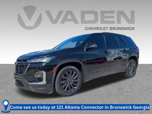 Used 2023 Chevrolet Traverse RS w/ LPO, Floor Liner Package AWD/4WD image 1