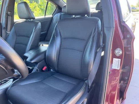 Used 2016 Honda Accord Sport image 11