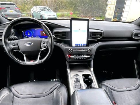 Used 2020 Ford Explorer ST w/ ST Street Pack image 15