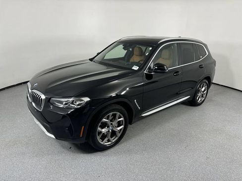 Used 2023 BMW X3 xDrive30i AWD/4WD image 2