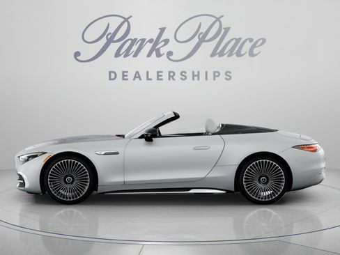 New 2026 Mercedes-Benz Maybach SL 680 image 6