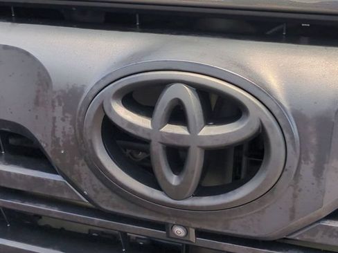 Used 2024 Toyota Tundra Limited AWD/4WD image 30