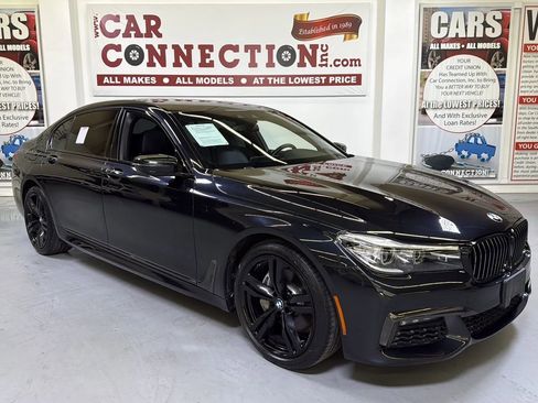 Used 2019 BMW 740i RWD image 1