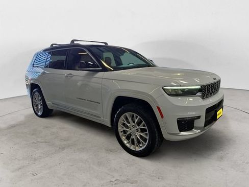 Used 2021 Jeep Grand Cherokee L Summit w/ Luxury Tech Group V AWD/4WD image 3