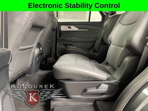 New 2026 Ford Explorer Active w/ Active Comfort Package AWD/4WD image 21