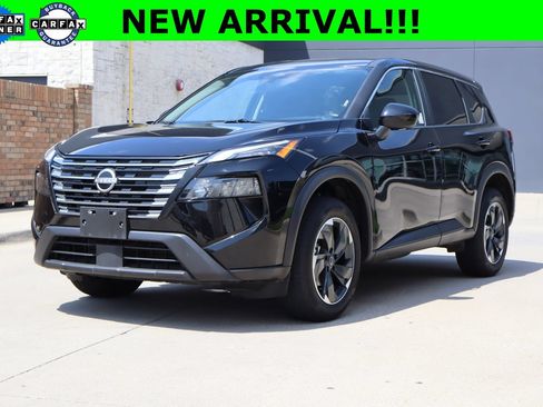 Used 2025 Nissan Rogue SV AWD/4WD image 1