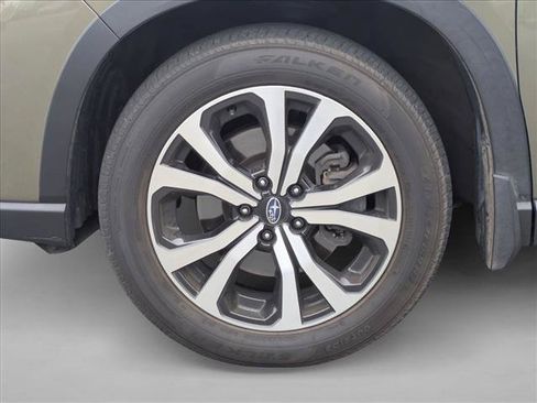 Used 2022 Subaru Forester Limited w/ Popular Package #3 AWD/4WD image 9