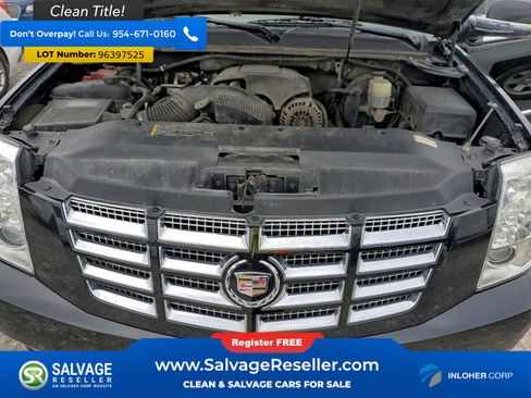 Used 2010 Cadillac Escalade Premium image 16