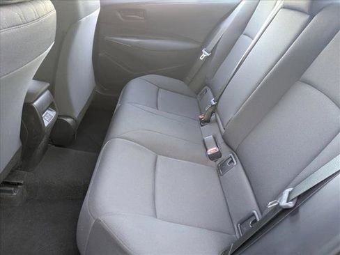 Used 2025 Toyota Corolla LE image 16