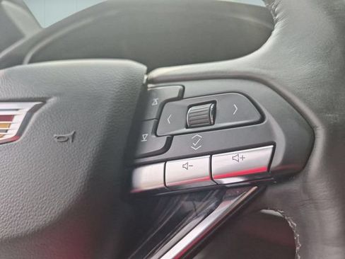 Used 2025 Cadillac XT6 Premium Luxury w/ LPO, Floor Liner Package AWD/4WD image 22