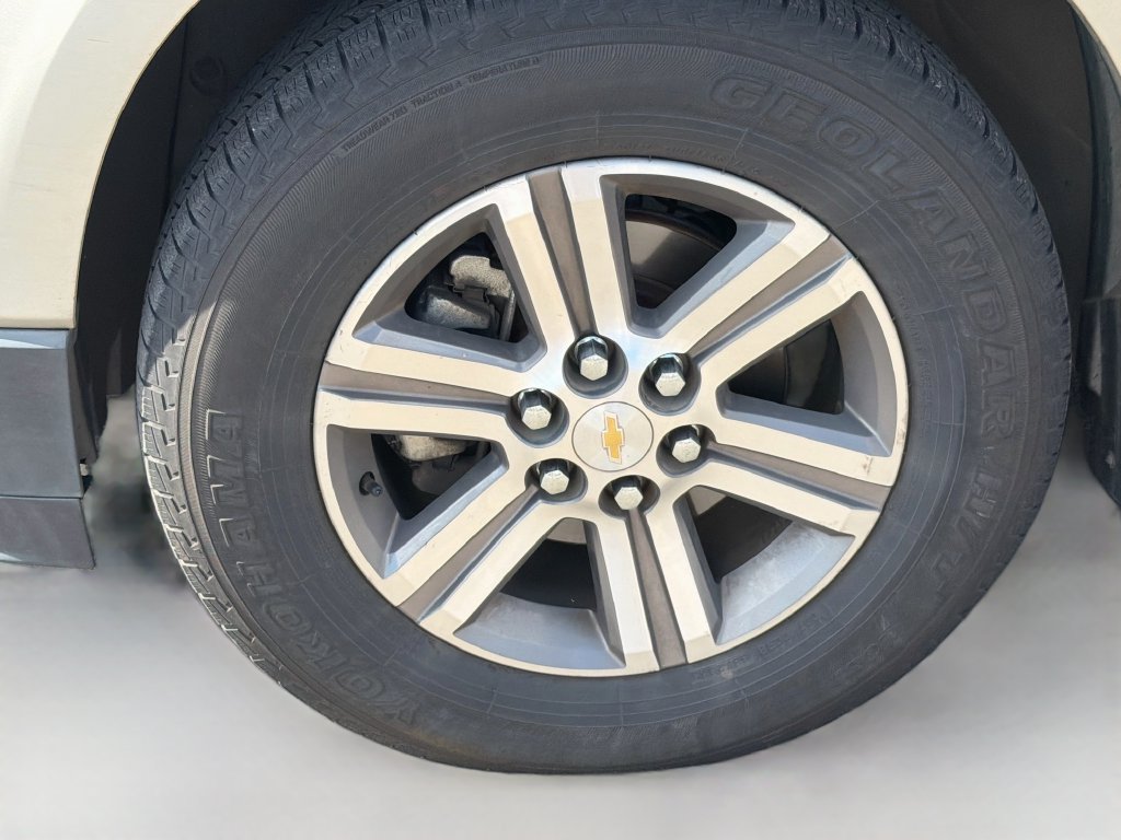 Used 2016 Chevrolet Traverse LT FWD image 35