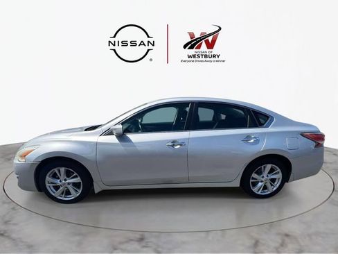 Used 2014 Nissan Altima 2.5 SV FWD image 5