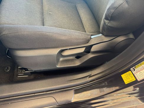 Used 2025 Toyota Camry LE image 21