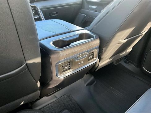 Used 2024 GMC Sierra 1500 Denali w/ Technology Package AWD/4WD image 22