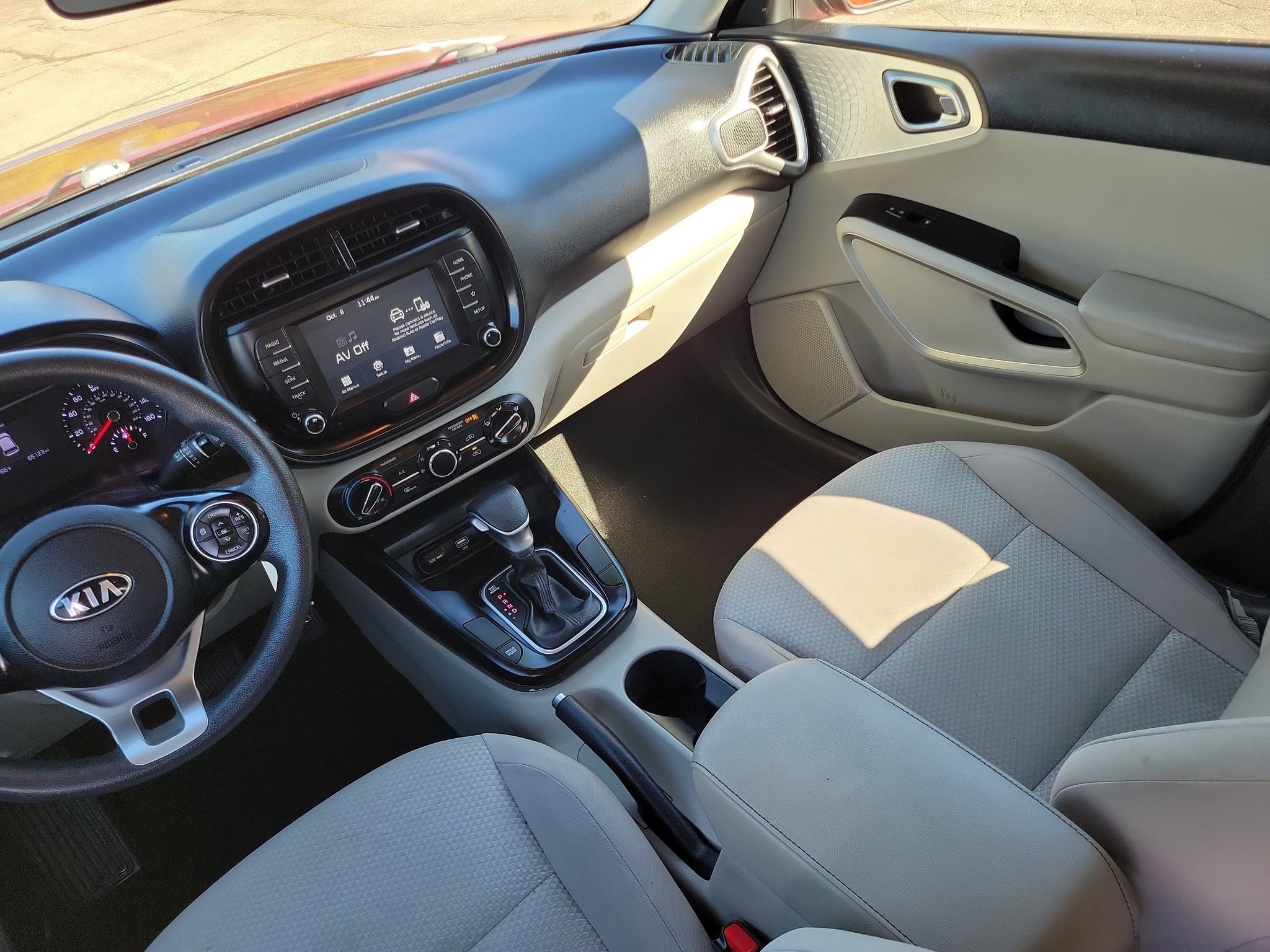 Used 2020 Kia Soul LX FWD image 24