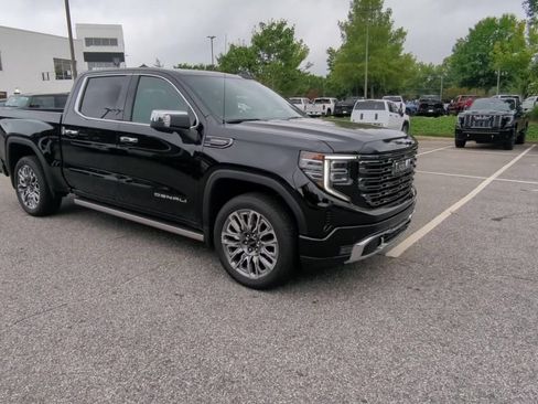 Used 2026 GMC Sierra 1500 Denali Ultimate AWD/4WD image 2