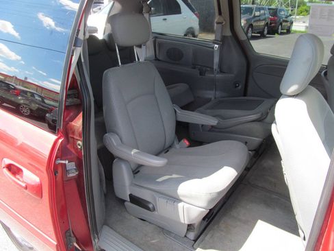 Used 2007 Dodge Grand Caravan SXT FWD image 19