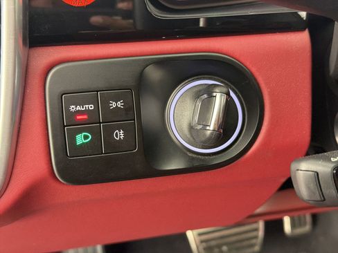 Certified 2023 Porsche Cayenne GTS AWD/4WD image 26