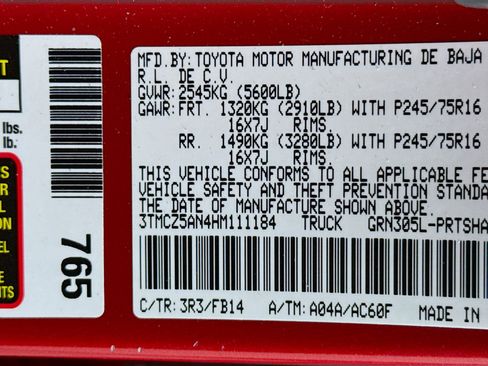 Certified 2017 Toyota Tacoma SR w/ Tow Package image 31