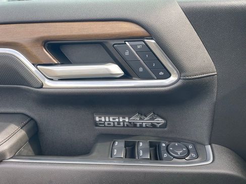 Used 2024 Chevrolet Silverado 1500 High Country w/ High Country Premium Package image 28