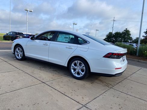 New 2026 Honda Accord LX image 7