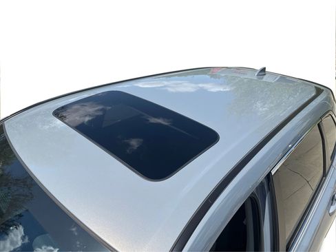 Used 2024 Honda CR-V EX image 13