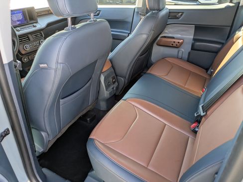 Used 2022 Ford Maverick Lariat w/ Lariat Luxury Package image 13