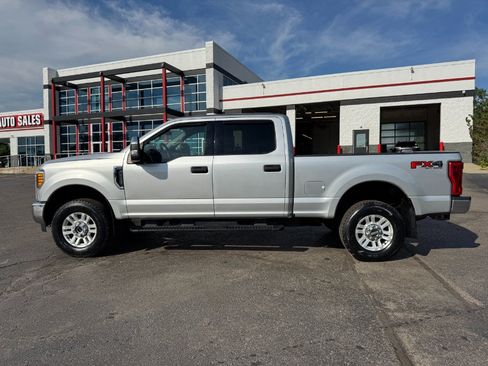Used 2017 Ford F250 XLT w/ FX4 Off-Road Package AWD/4WD image 2