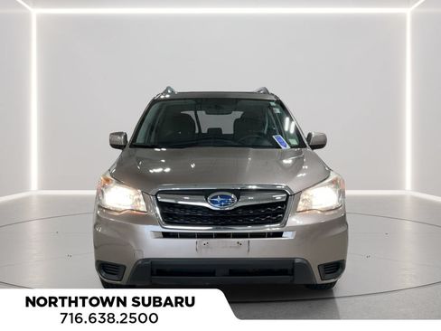 Used 2015 Subaru Forester 2.5i Premium w/ All-Weather Package AWD/4WD image 9