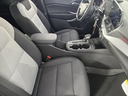 New 2026 Chevrolet Trax RS w/ Driver Confidence Package FWD image 16