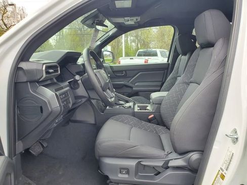New 2026 Toyota Tacoma SR5 AWD/4WD image 15